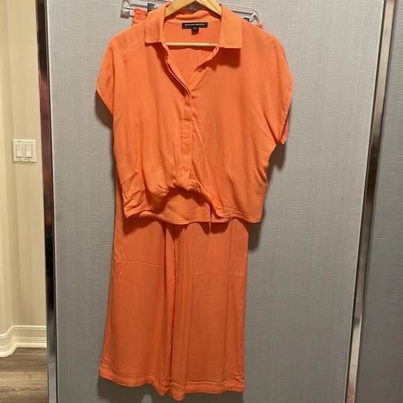 Boston proper two piece - Picture 9 of 9